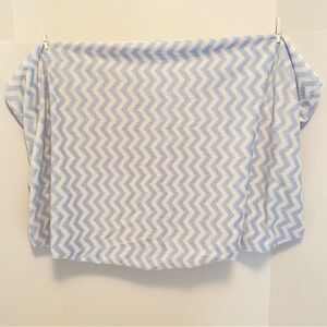 Carter's Super Soft Changing Pad Cover Blue & White Chevron Stripe